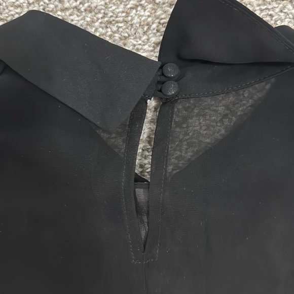 WILLOW & CLAY sheer sleeveless top beaded tie neck Large - Picture 3 of 4